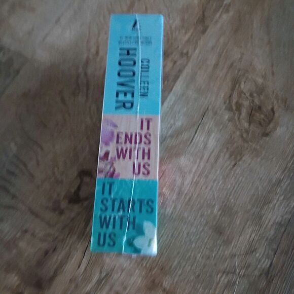 Colleen Hoover 2 book Set New Unopened It Ends with Us & It Starts with Us - Picture 5 of 7